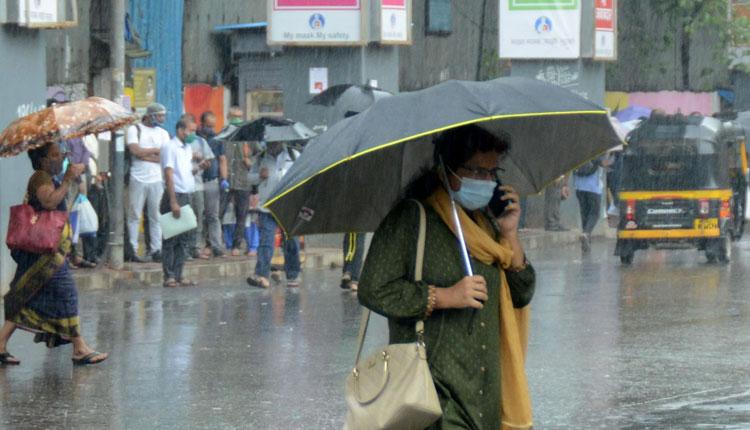 ముందే వచ్చిన రుతుపవనాలు.. ముంబైలో జోరు వానలు