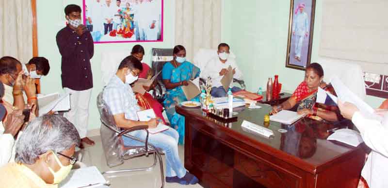 ప్రభుత్వ లక్ష్యం నెరవేర్చాలి