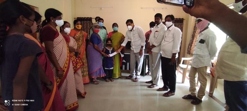 అనాథ పిల్లలకు ప్రభుత్వం ఆర్థికసాయం