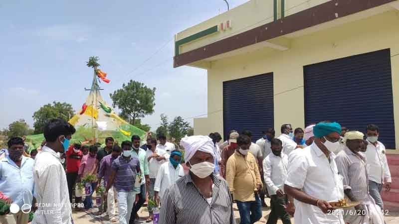 గ్రామదేవతలకు ప్రత్యేక పూజలు