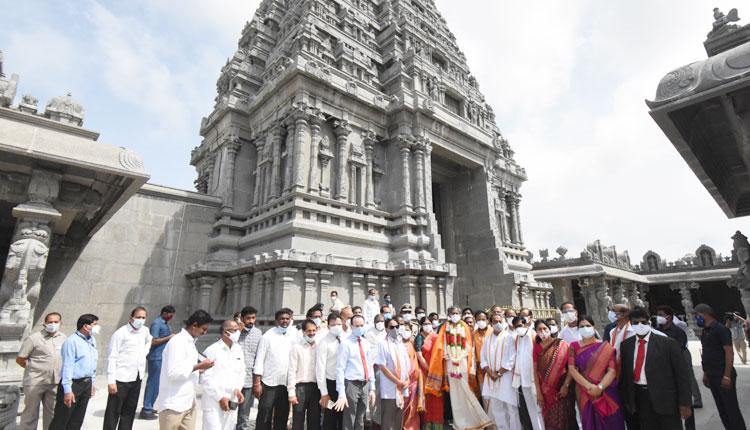 మహాద్భుతం