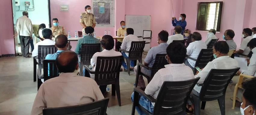 నకిలీ విత్తనాలు విక్రయిస్తే జైలుకే