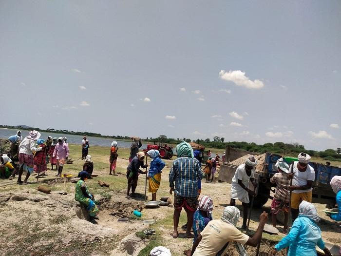 భూగర్భ జలాల పెంపు లక్ష్యంగా..