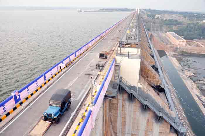 ఇక పటిష్టంగా ప్రాజెక్టులు