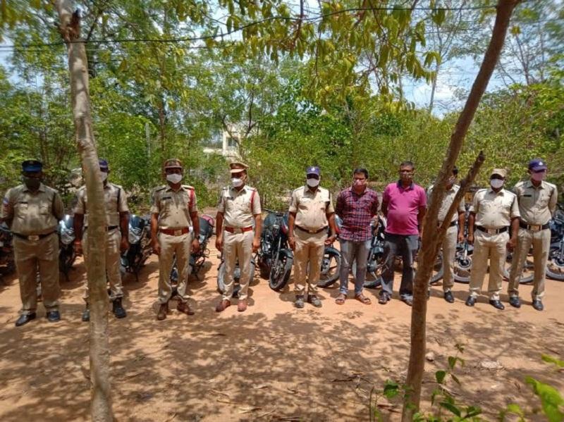 అంతర్రాష్ట్ర దొంగ అరెస్టు