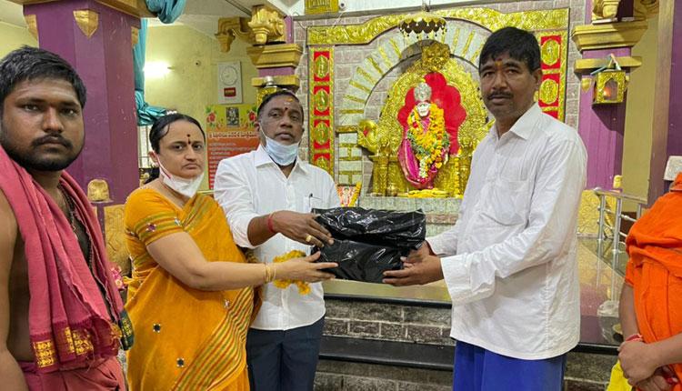 సేవాభావం పెంపొందించుకోవాలి