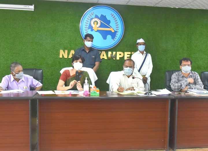 హరితహారంలో.. ప్రజాప్రతినిధులను భాగస్వాములను చేయాలి