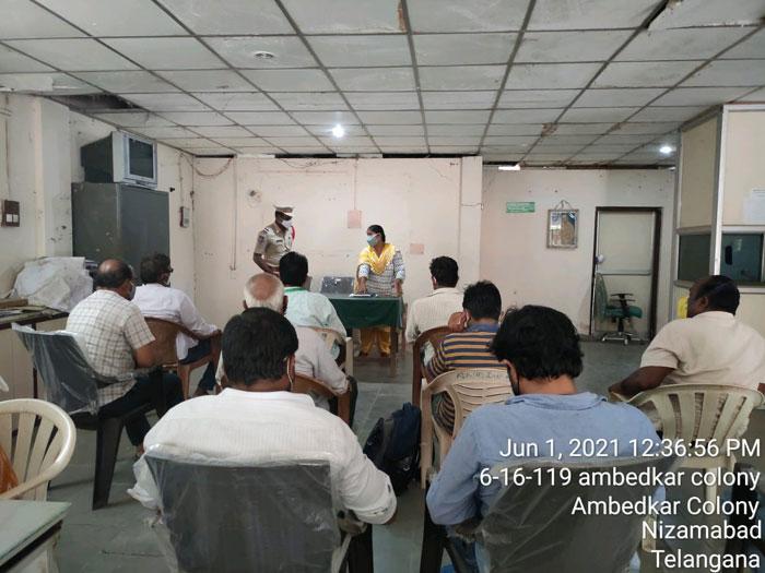 నకిలీ విత్తనాలను విక్రయిస్తే కఠిన చర్యలు