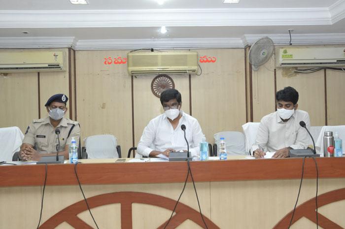 రైతులను మోసం చేస్తే సహించేది లేదు