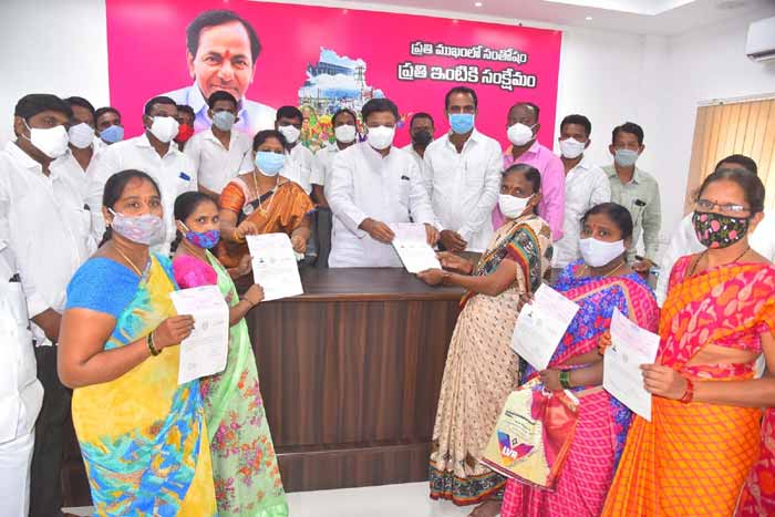 సీఎంఆర్‌ఎఫ్‌తో మెరుగైన వైద్యసేవలు