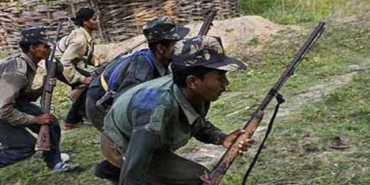 13 మంది నక్సలైట్ల లొంగుబాటు