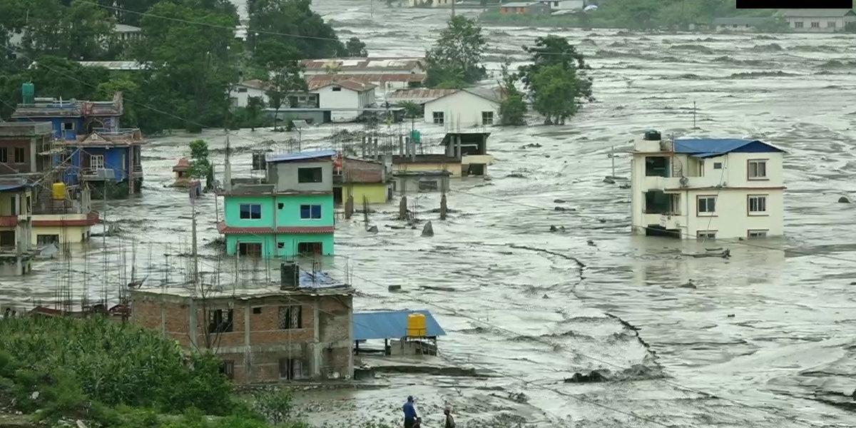 నేపాల్‌లో వరదలు.. ముగ్గురు భారతీయుల సహా 20 మంది గల్లంతు