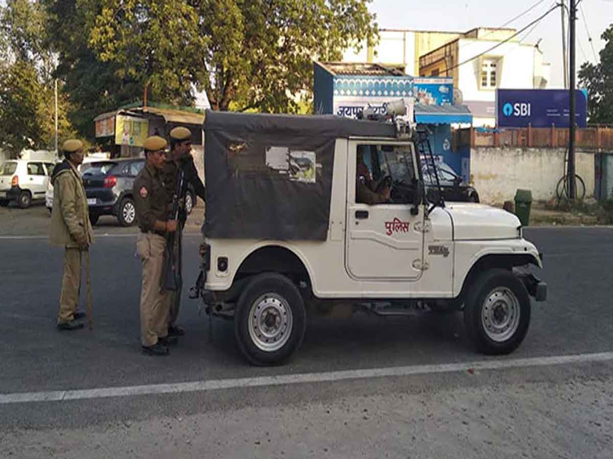 ఆవుల స్మ‌గ్లింగ్ అనుమానంతో దాడి.. ఒక‌రి మృతి