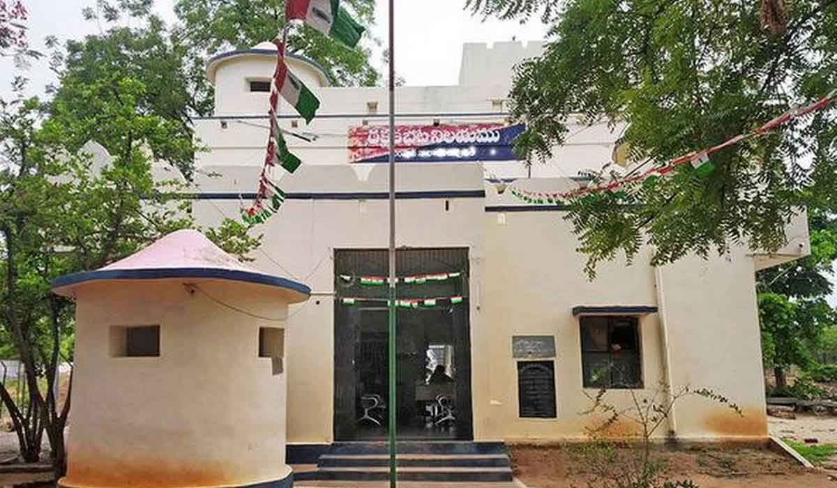 విధి నిర్వ‌హ‌ణ‌లో గుండెపోటుతో రాజ‌పేట ఏఎస్సై మృతి