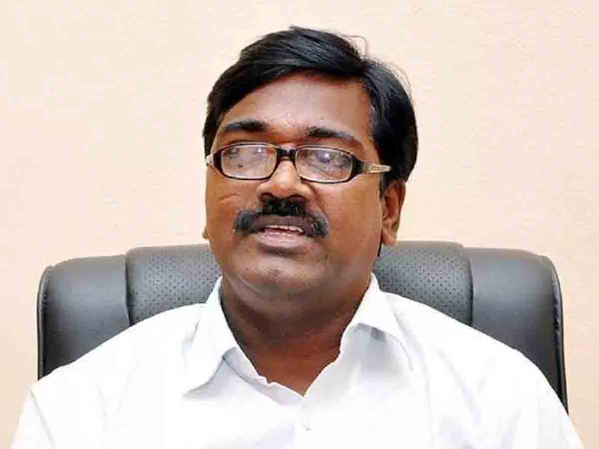 Minister puvvada | గోవా పర్యటనకు బయలుదేరిన మంత్రి పువ్వాడ అజయ్..