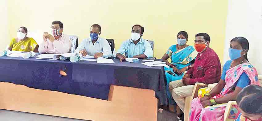 కరోనా బాధిత కుటుంబాలకు రుణాలు