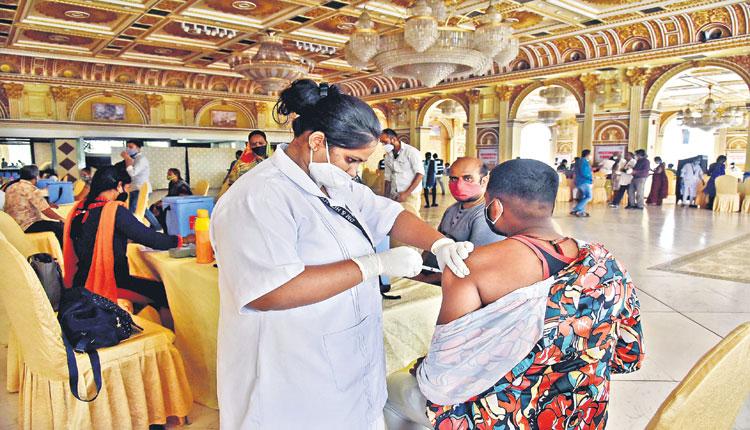 91,565 మందికి సూపర్‌ టీకాలు