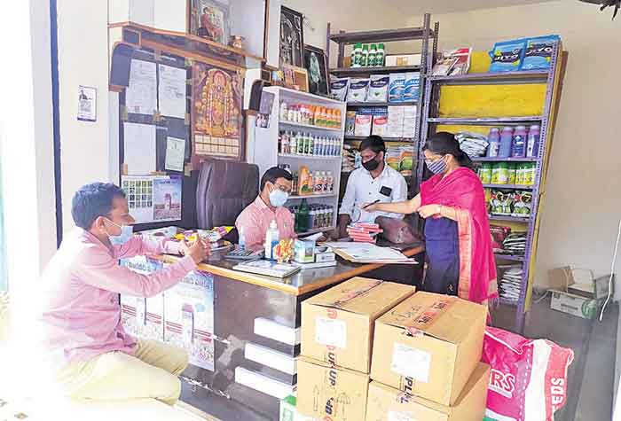 నకిలీ విత్తనాలు విక్రయిస్తే క్రిమినల్‌ కేసులు