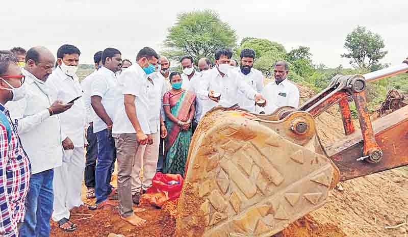 రాష్ట్రవ్యాప్తంగా 56వేల చెరువుల అభివృద్ధి