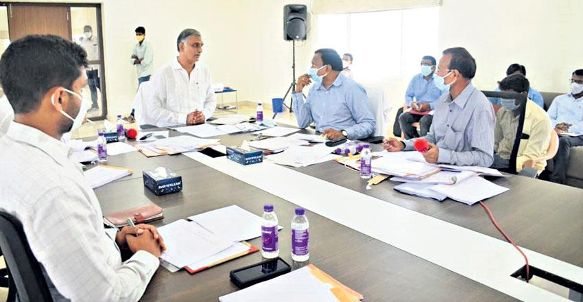 పనులు పరుగెత్తాలి