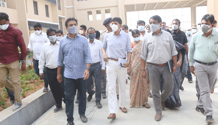 అమాత్యుడి ఆకస్మిక పర్యటన