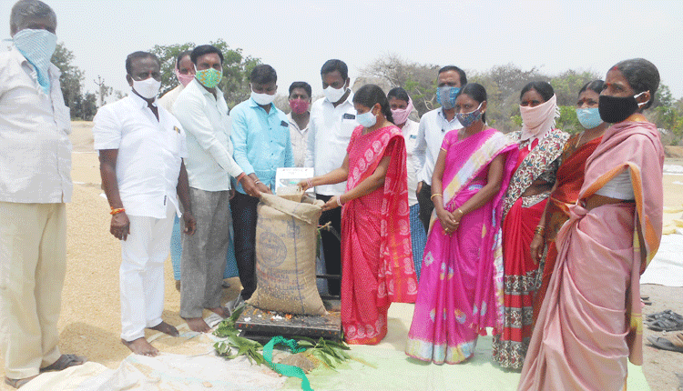 ధాన్యం కొనుగోళ్లలో టాప్‌