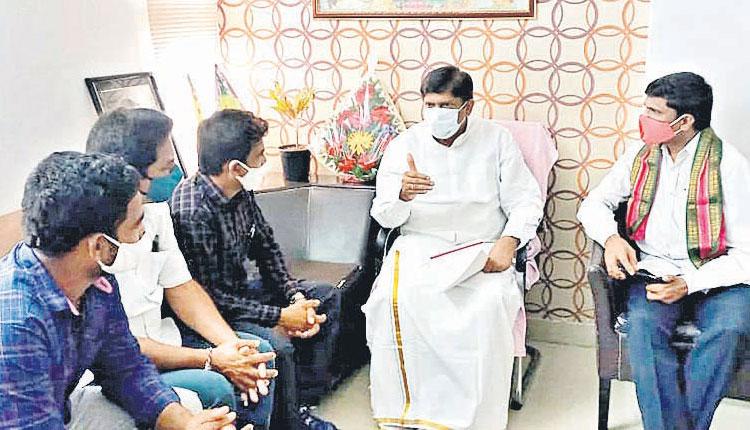 పథకాల ఘనత కేసీఆర్‌దే