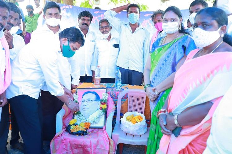 జయశంకర్‌ సార్‌ సేవలు మరువలేనివి