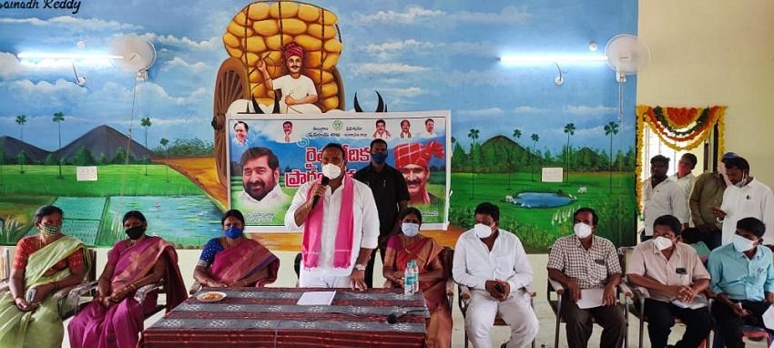 రైతు వేదికలతో వ్యవసాయ రంగం పటిష్టం : ఎమ్మెల్యే