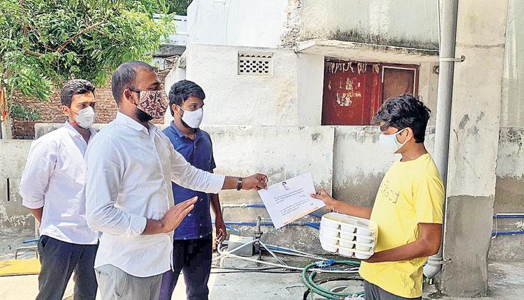 గిఫ్ట్‌ ఏ స్మైల్‌..