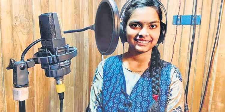 శ్రావణి గాత్రానికి..నెటిజన్లు ఫిదా!