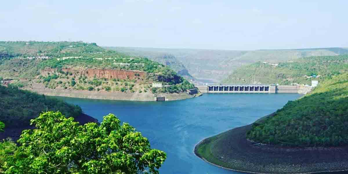 శ్రీశైలం జలాశయానికి వరద