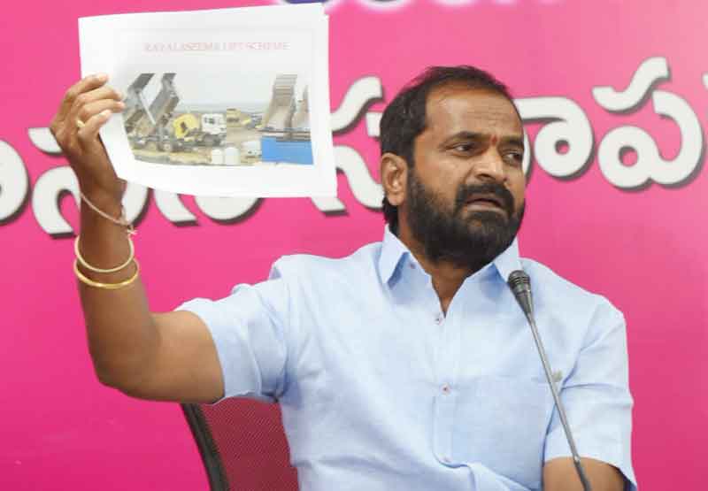 మాటతప్పిన ఏపీ సీఎం