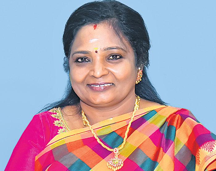 ఉచిత వ్యాక్సినేషన్‌పై గవర్నర్‌ హర్షం