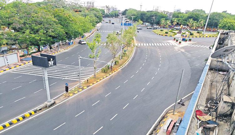 సడలింపు పెరిగింది.. రద్దీ తగ్గింది