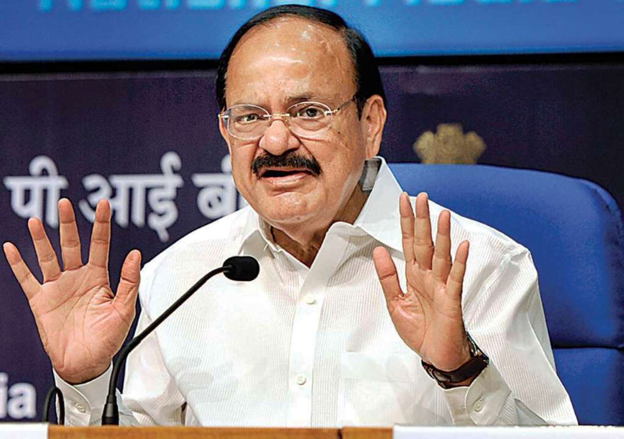 మాతృభాషలో గర్వంగా మాట్లాడండి