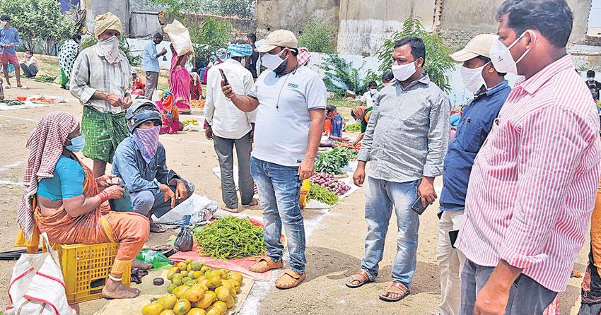 తండాలకు బీటీ రోడ్లు