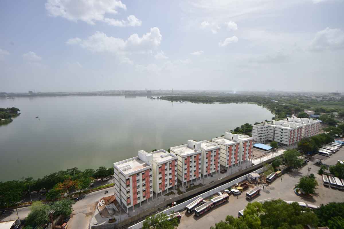 లేక్‌వ్యూ తీరంలో డబుల్‌ సంబురం