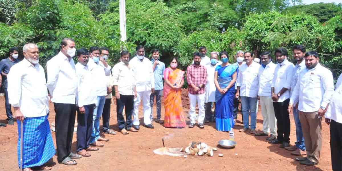 టీఆర్ఎస్ ప్రభుత్వ హయాంలోనే అభివృద్ధి : ఎమ్మెల్యే ఆనంద్