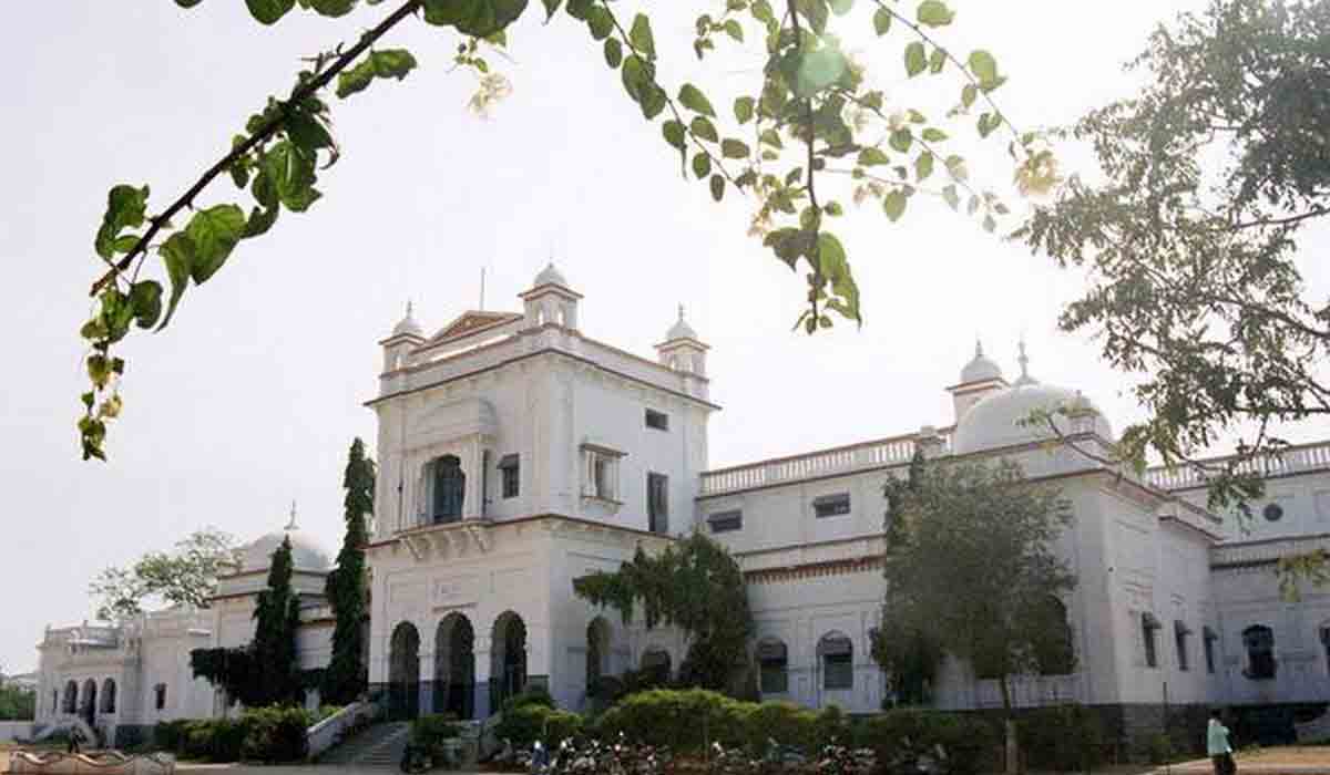 వీఎం హోమ్‌ రెసిడెన్షియల్‌ స్కూల్‌లో అడ్మిషన్లు