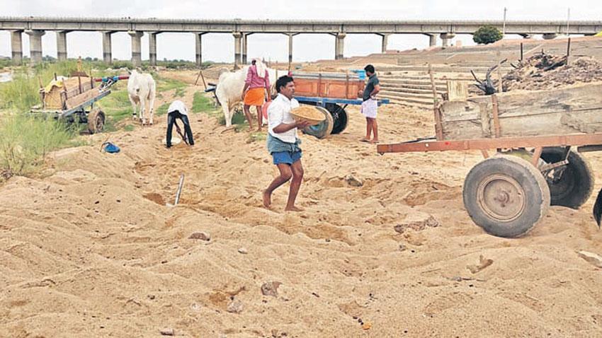 ఇసుకాసురుల నయా నాటకం!