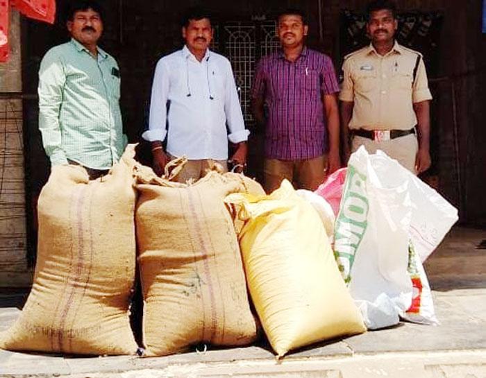 నకిలీ విత్తనాలు అమ్మితే చర్యలు