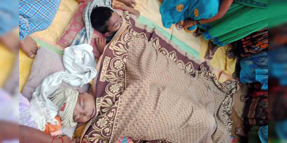 వనపర్తిలో విషాదం.. మిద్దె కూలి సర్పంచ్‌ మృతి