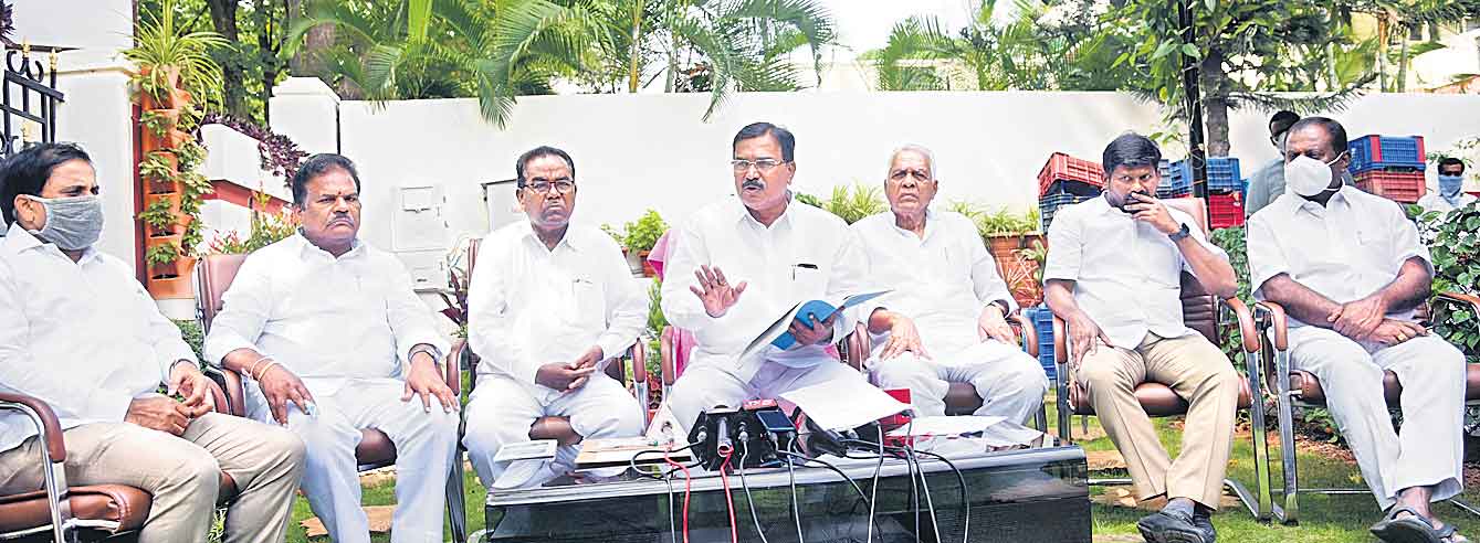 ఏపీ పాలకుల దాదాగిరి నడవదు