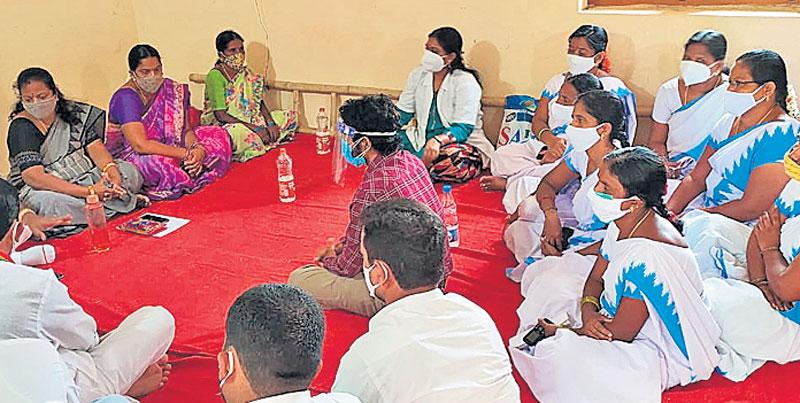 అప్రమత్తతతోనే కరోనా నియంత్రణ