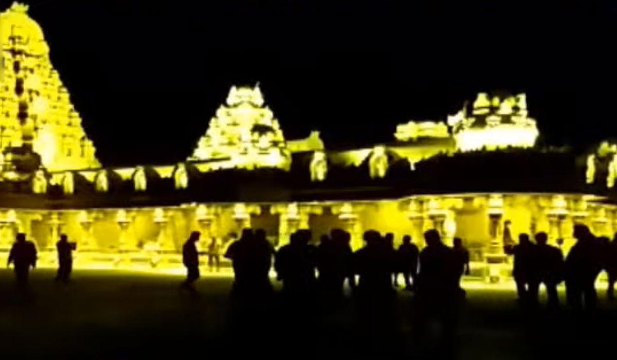 స్వ‌ర్ణ‌కాంతుల్లో యాదాద్రి ఆల‌యం