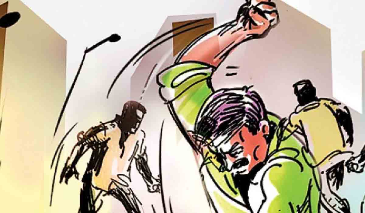 నాంప‌ల్లిలో ఉద్రిక్త‌త‌.. బ‌ర్త్‌డే వేడుక‌ల‌పై దాడులు