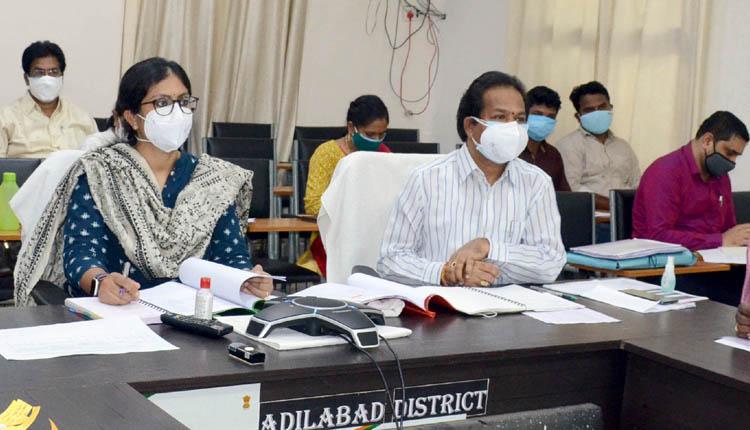 భూ సమస్యలు పరిష్కరించాలి