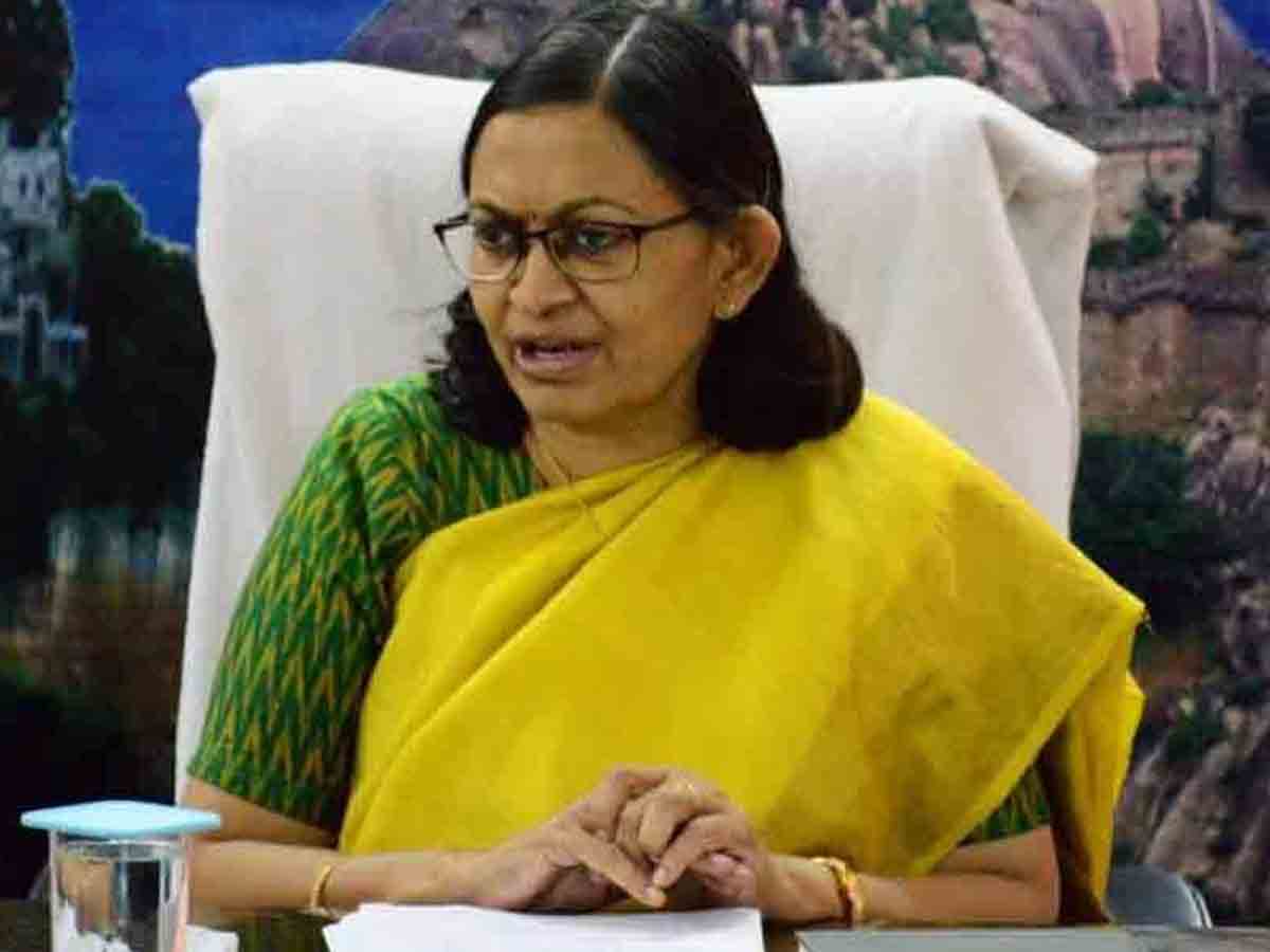 యాదాద్రి భువనగిరి జిల్లా కలెక్టర్‌ అనితా రామచంద్రన్‌ బదిలీ