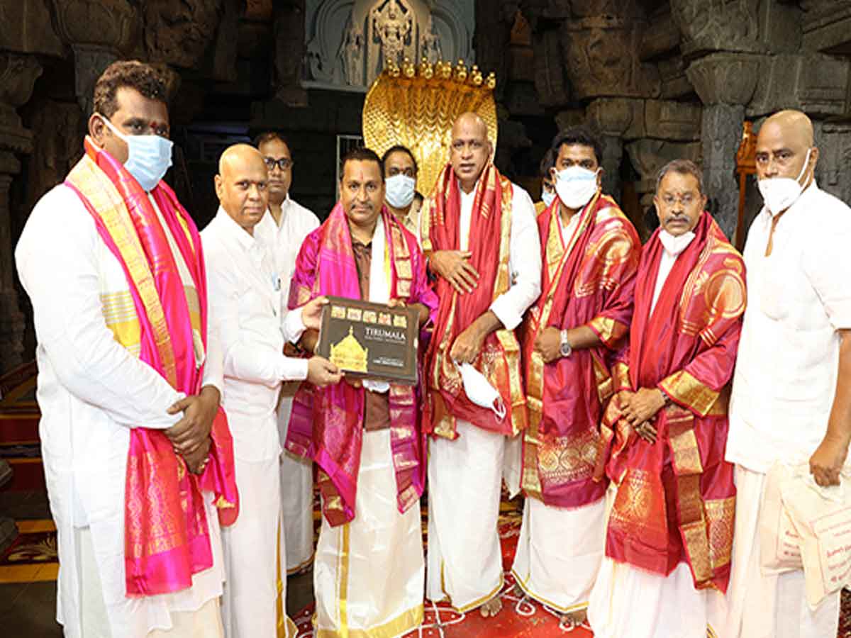 శ్రీవారి సేవలో ఏపీ దేవాదాయశాఖ మంత్రి వెల్లంపల్లి